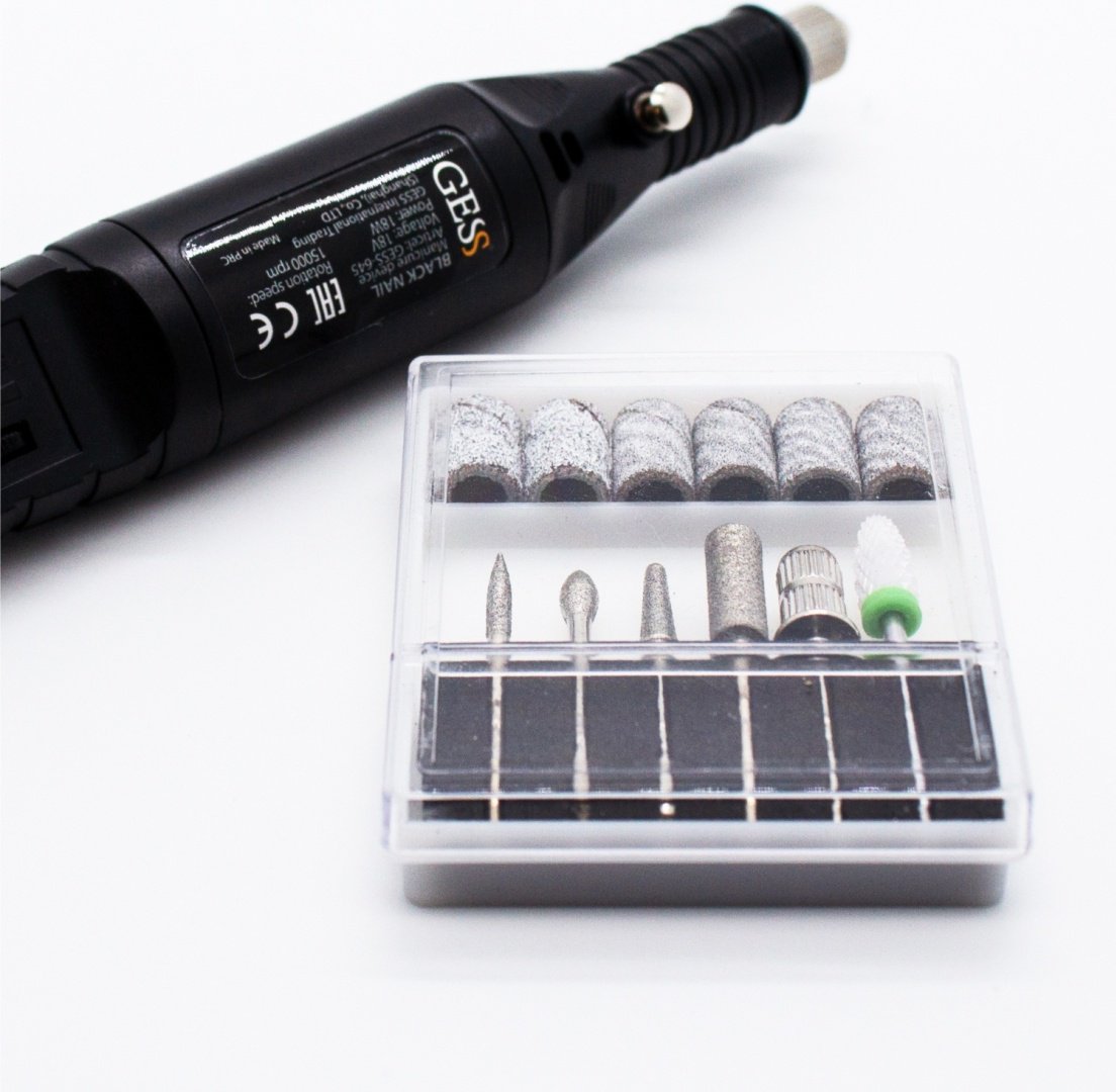 GESS Black Nail аппарат для домашнего маникюра и педикюра