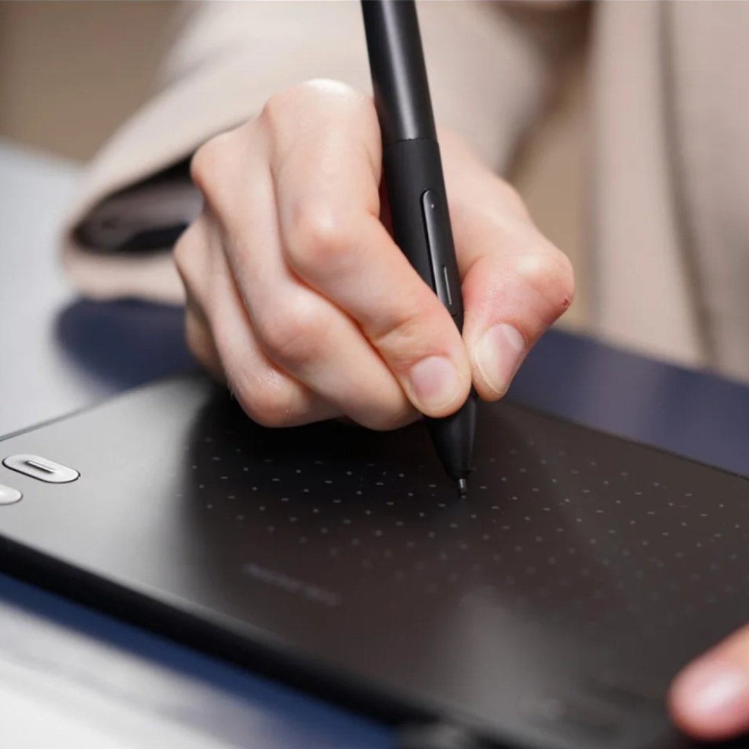 Графический планшет HUION RTE-100 черный - ForteMarket Графический планшет HUION RTE-100 черный купить,0