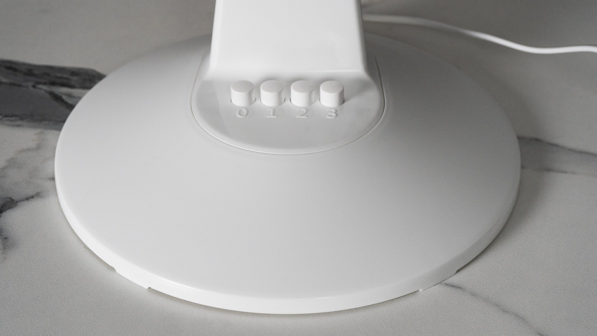 Вентилятор Midea FT30-21M белый купить,NaN