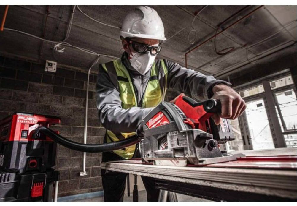 Дисковая пила Milwaukee M18 FPS55-0P 4933478777, аккумуляторная купить,NaN