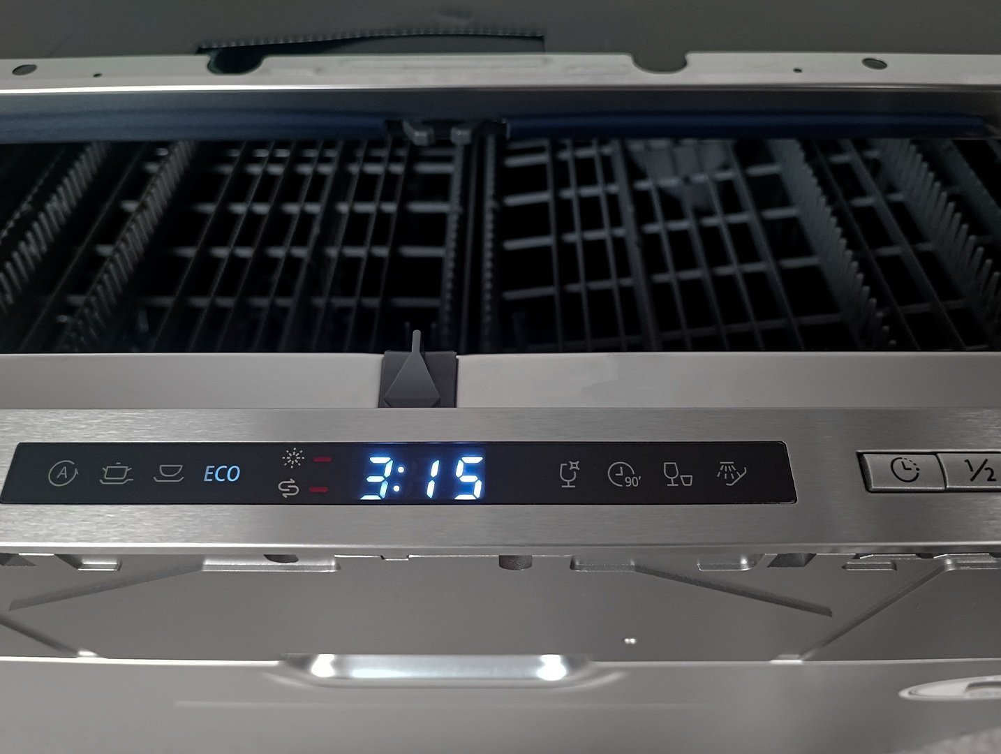 Посудомоечная машина Midea MDWB-6018LD серебристый - ForteMarket Посудомоечная машина Midea MDWB-6018LD серебристый купить,0