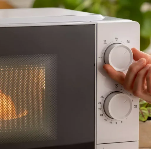 Микроволновая печь Hisense H20MOWP15 белая