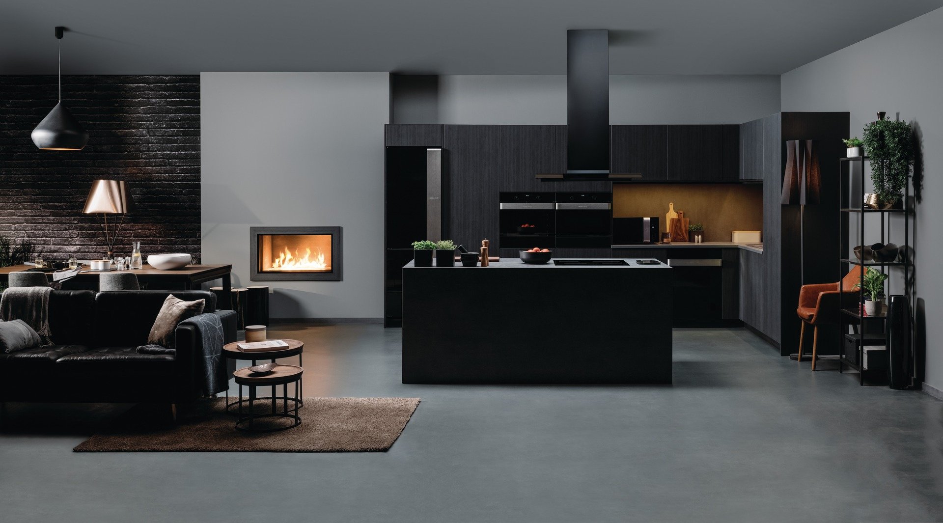 Пылесос Gorenje SVC216FMLBKII черный - ForteMarket Пылесос Gorenje SVC216FMLBKII черный купить,54990