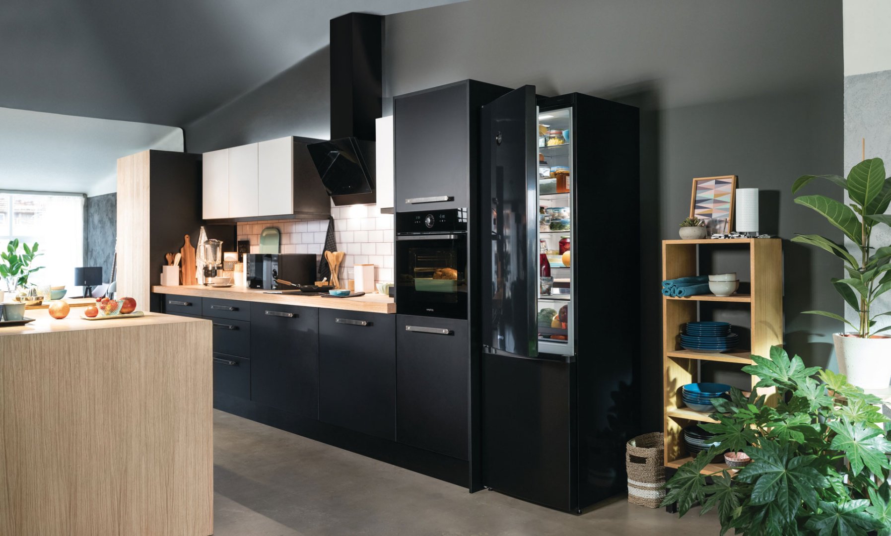 Пылесос Gorenje SVC216FMLBKII черный - ForteMarket Пылесос Gorenje SVC216FMLBKII черный купить,54990