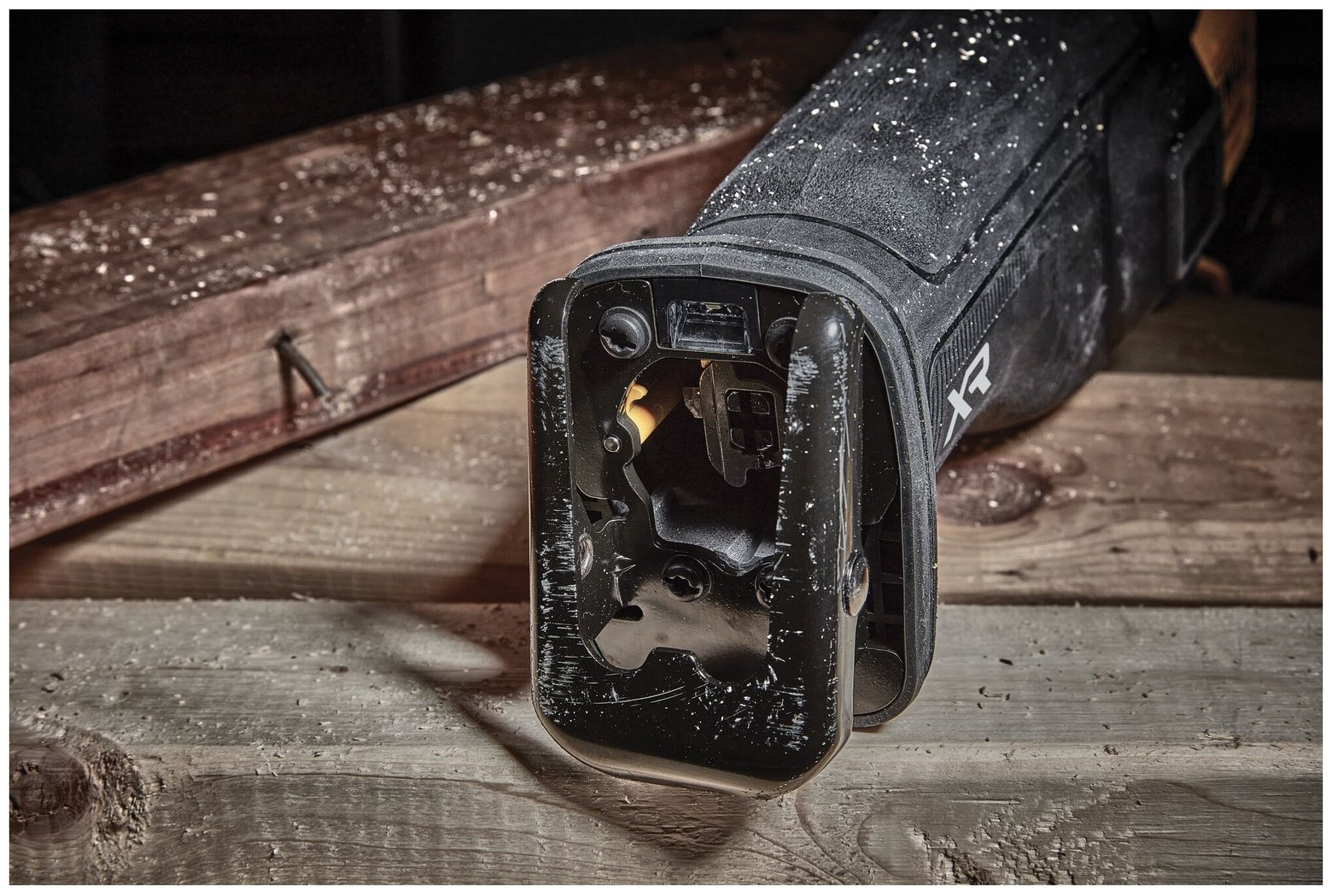 Сабельная пила DeWALT DCS386NT-XJ купить,NaN