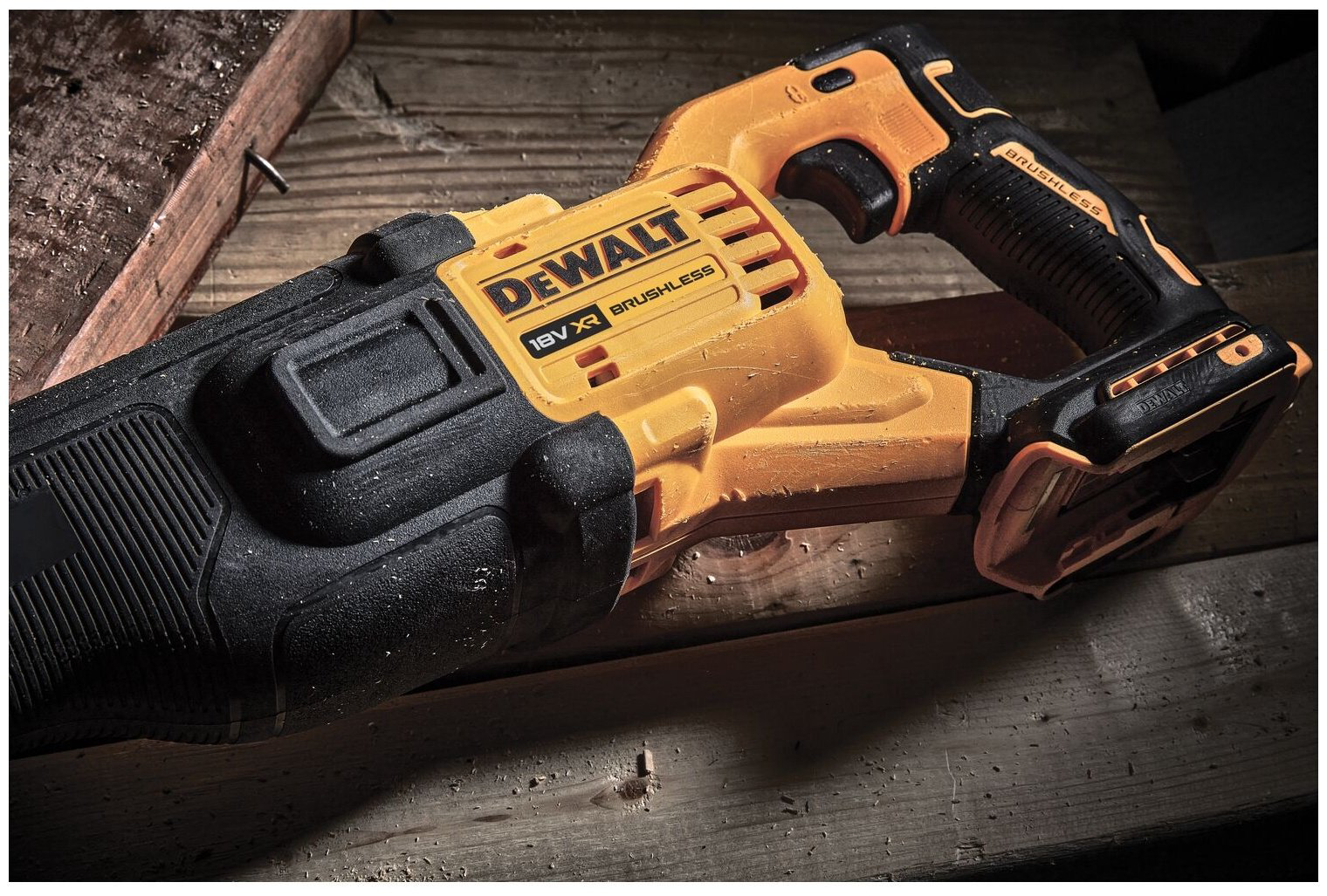 Сабельная пила DeWALT DCS386NT-XJ купить,NaN