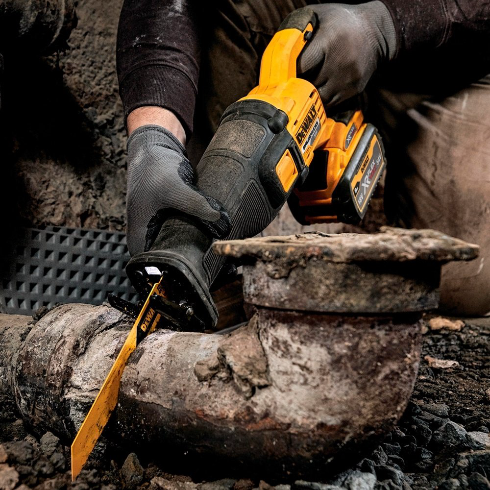 Сабельная пила DeWALT DCS389N-XJ без аккум. и ЗУ купить,NaN