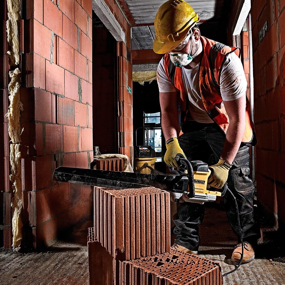 Сабельная пила DeWALT DWE397-QS - ForteMarket Сабельная пила DeWALT DWE397-QS купить,0