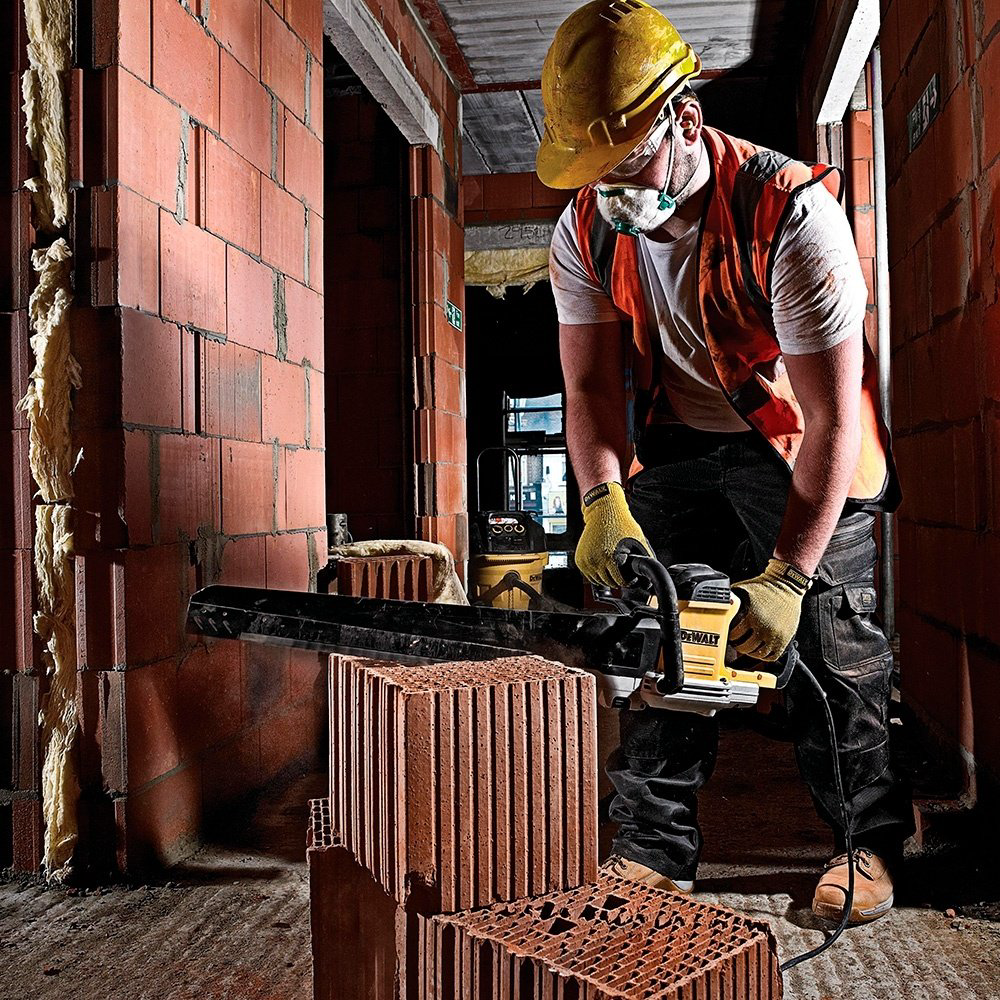 Сабельная пила DeWALT DWE397-QS купить,NaN