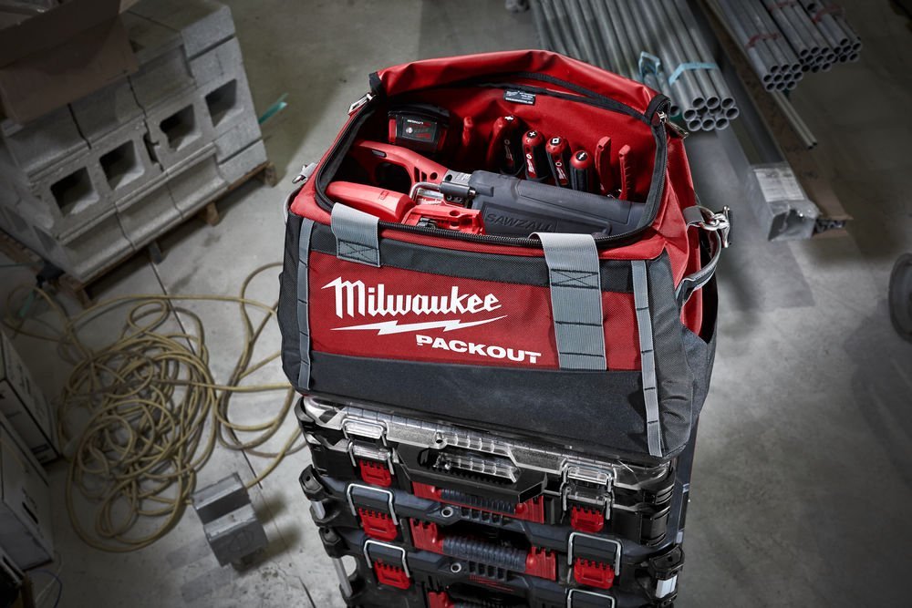 Milwaukee сумка PACKOUT 4932471067 (50х31х35 см)