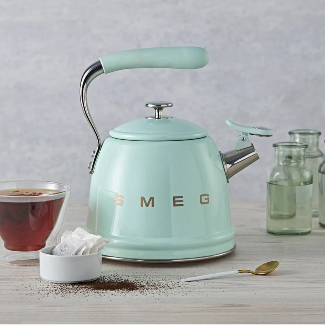Smeg чайник Стиль 50-х г.г. CKLW2001PG 2.3 л, алюминий, нержавеющая сталь купить,NaN