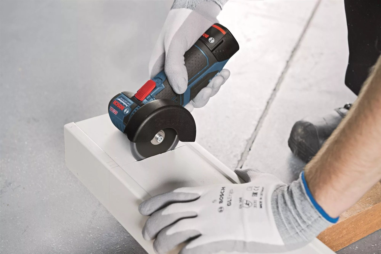 Аккумуляторная угловая шлифмашина Bosch GWS 12V-76, 06019F2000 купить,110560