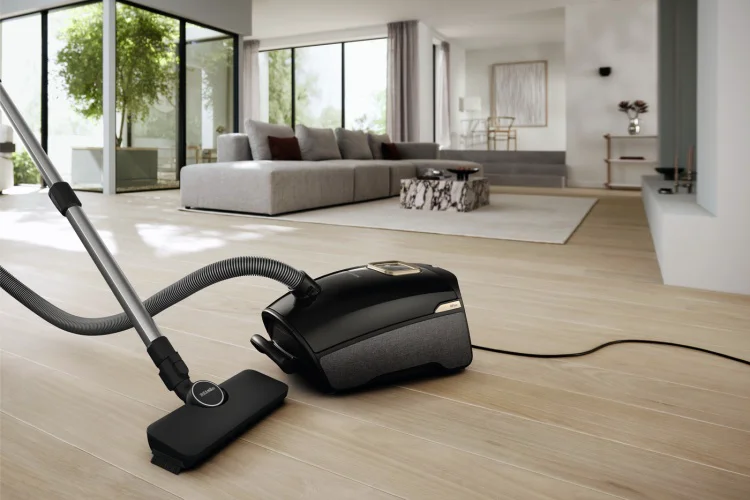 Пылесос Miele SUSF0 GuardL1 AllFloor 28.8х23.9х50см чёрный обсидиан