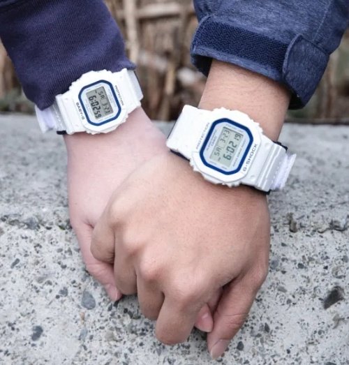 Часы Кварцевые CASIO LOV-23A-7DR полимер