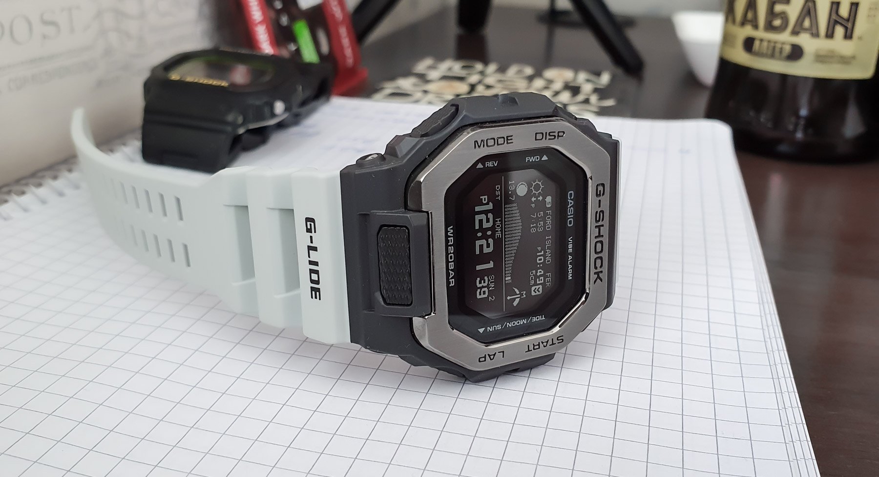 Кварцевые CASIO нержавеющая сталь, полимерный пластик