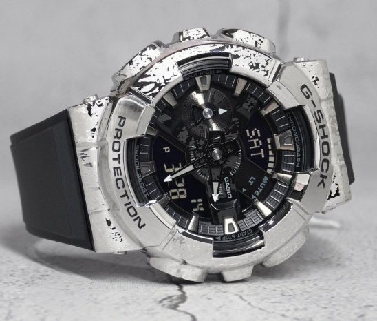 Часы Кварцевые CASIO GM-110GC-1ADR полимер, нержавеющая сталь