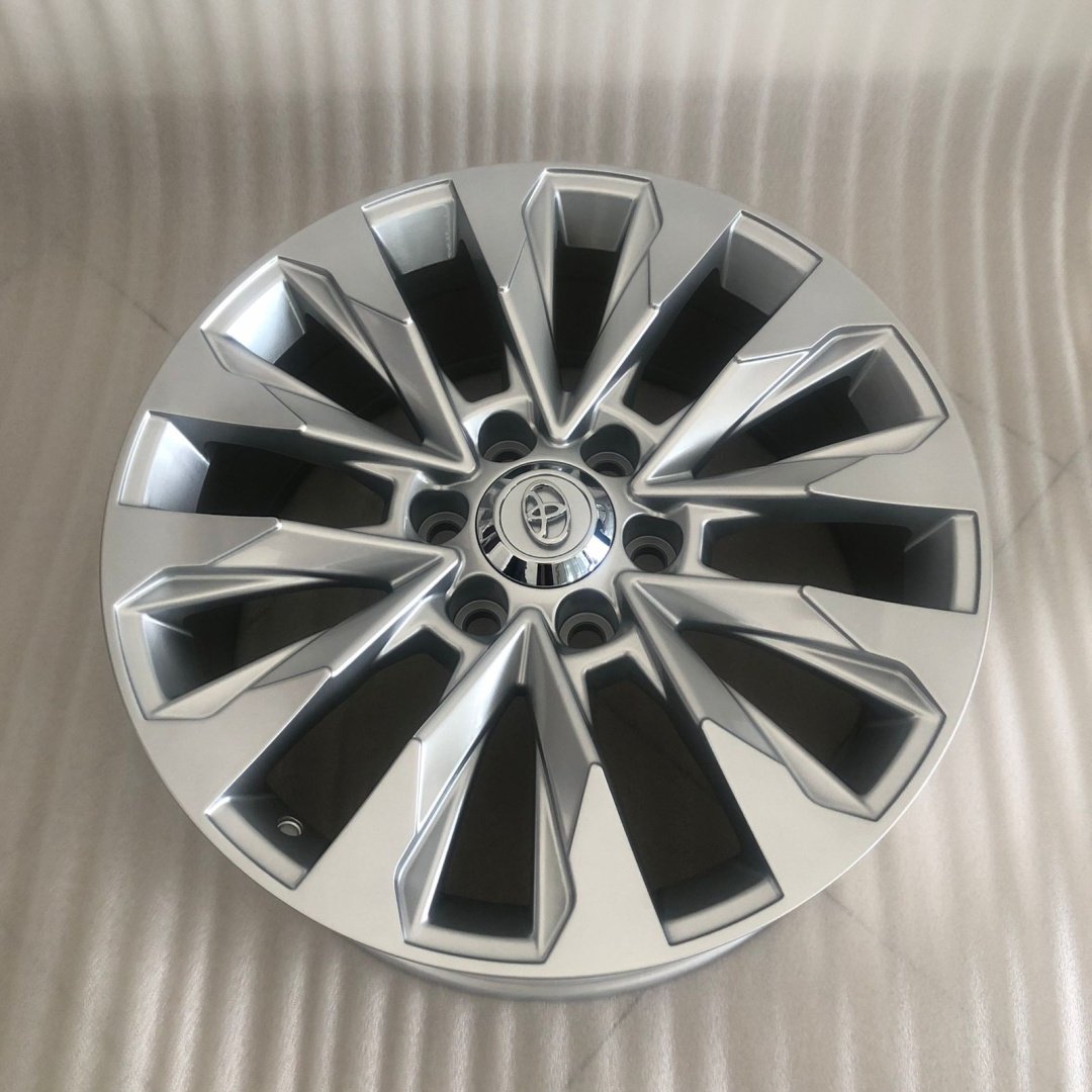 Kipardo 61734 8.5x20/6x139.7 D106.1 ET40 серебристый