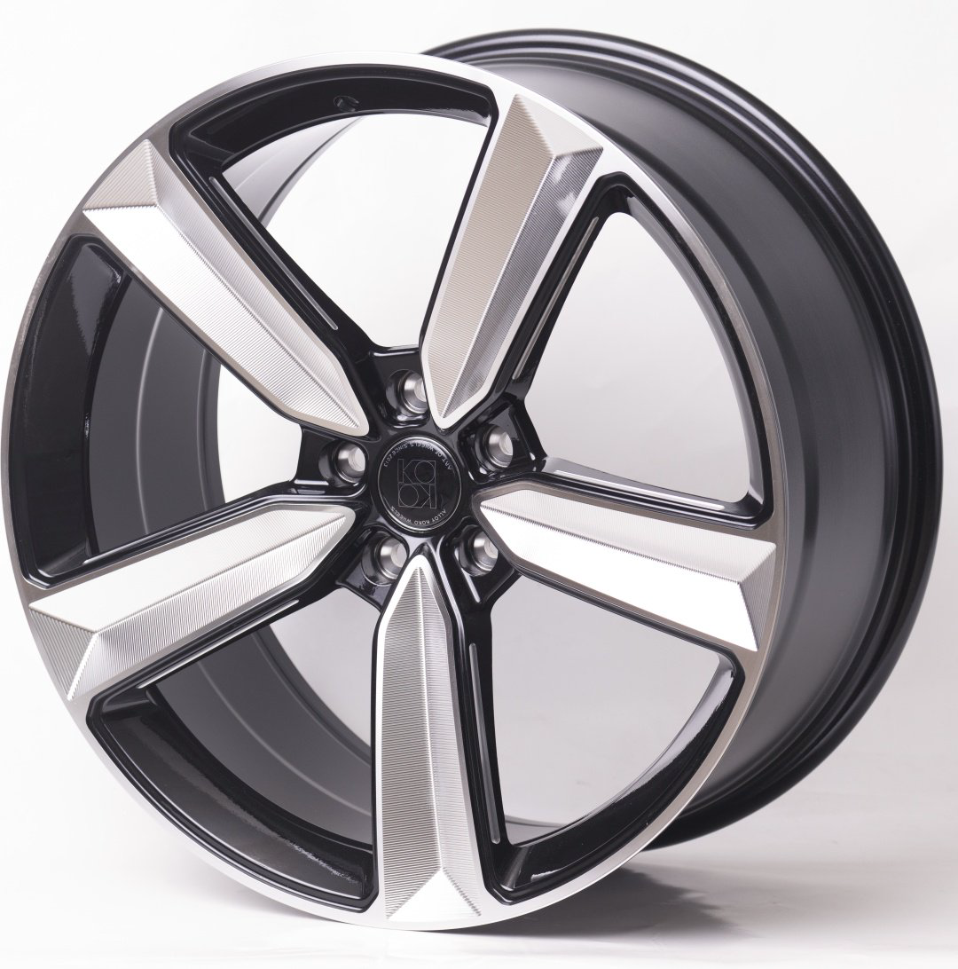 Replica SL534 9x20/5x114.3 D73.1 ET38 4 диска черный матовый, серебристый купить,NaN