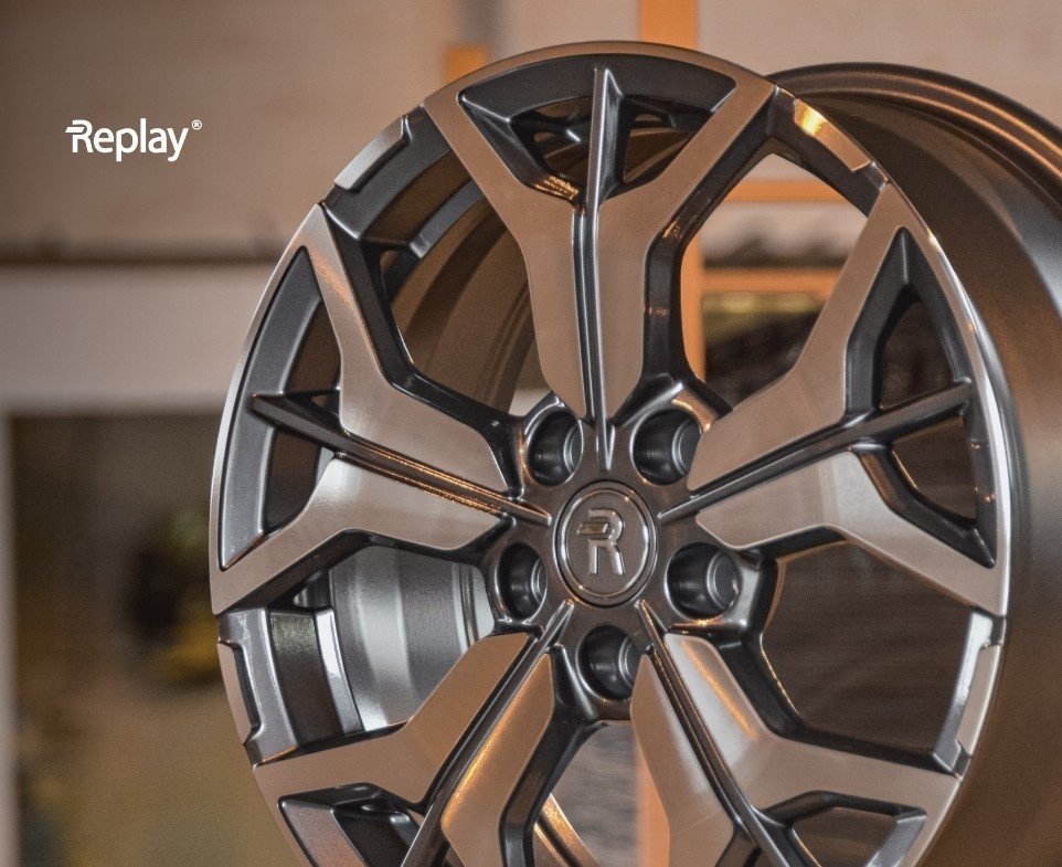 Replay CHG8 7x17/5x110 D63.3 ET46 серебристый