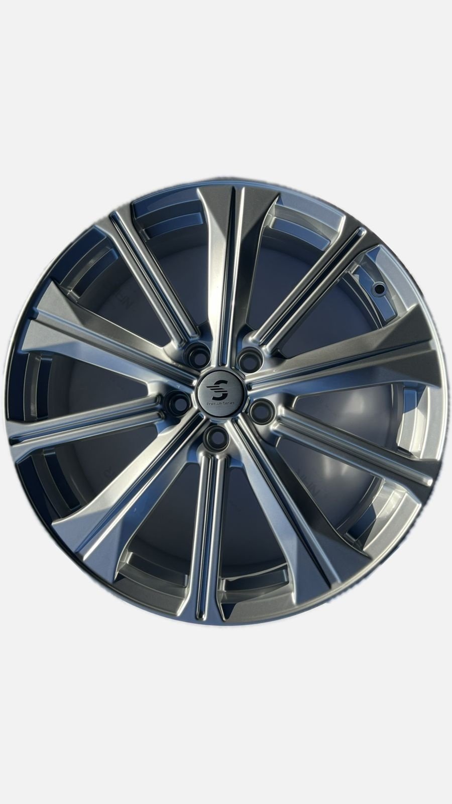 SKAD KP013 7x19/5x108 D60.1 ET33 серебристый