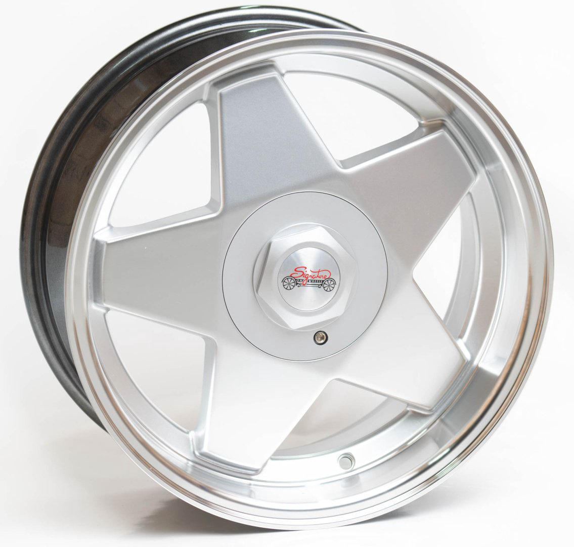 Kipardo 561 7x15/4x100 D67.1 ET30 4 диска серебристый купить,NaN