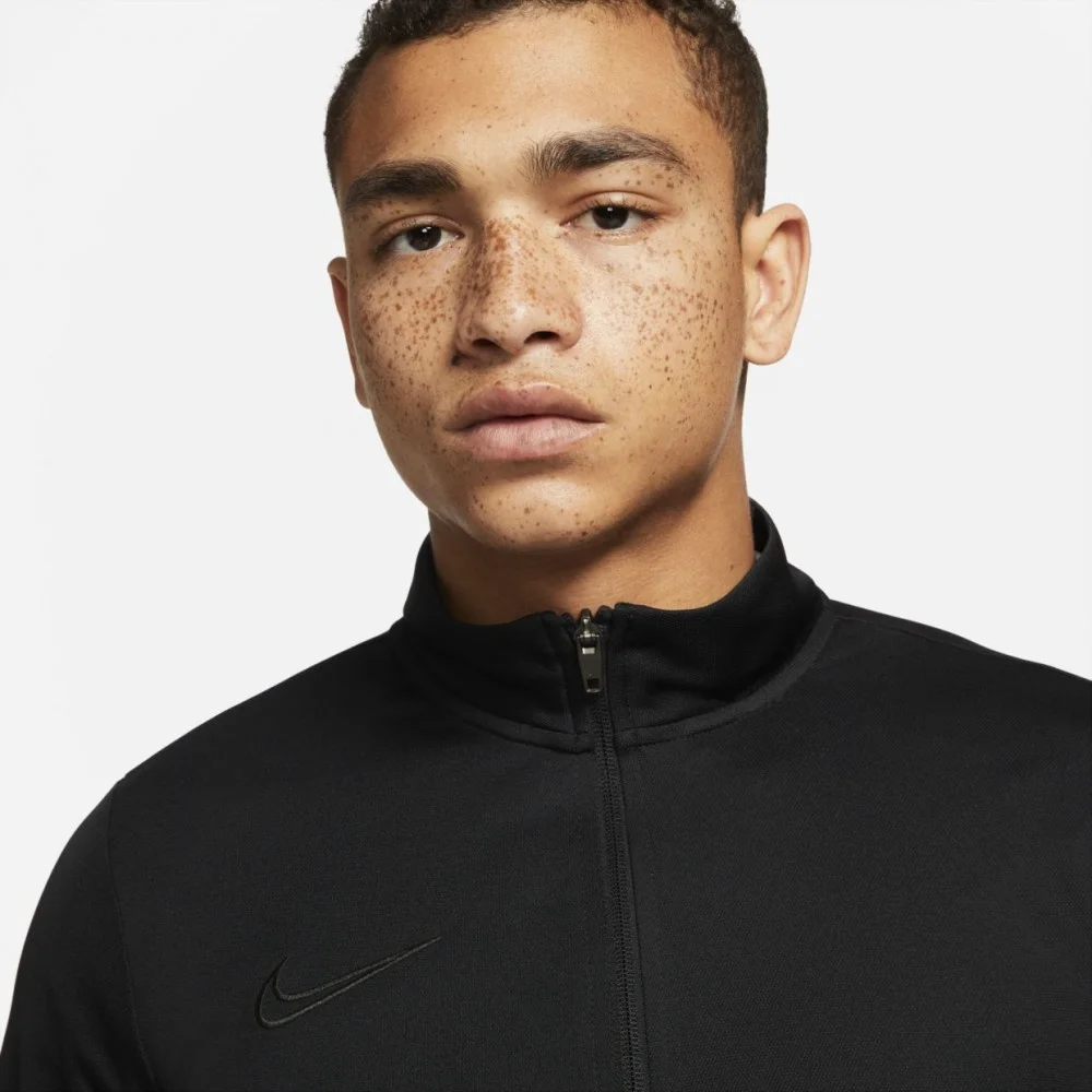 Спортивный костюм Nike CW6131-011 черный S - ForteMarket Спортивный костюм Nike CW6131-011 черный S купить,0