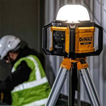DeWALT фонарь-прожектор DCL074-XJ питание от аккумулятора купить,169910