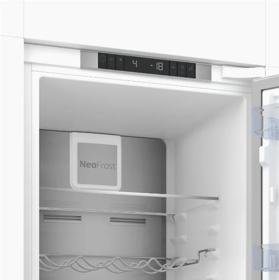Холодильник BEKO BCNA306E2S белый