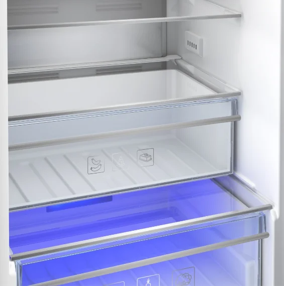 Холодильник BEKO BCNA306E2S белый