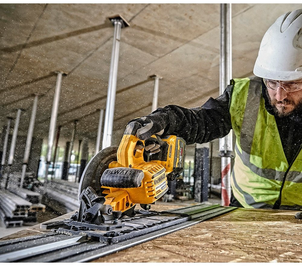 Дисковая пила DeWALT DCS579N-XJ, электрическая купить,NaN