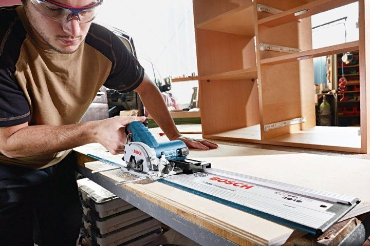 Дисковая пила Bosch GKS 12V-26 06016A1001 (без аккумулятора) купить,91000