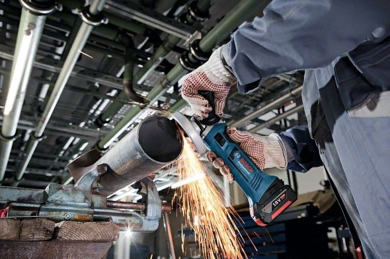 Шлифмашина угловая Bosch GWS 18-125 V-LI 060193A30B - ForteMarket Шлифмашина угловая Bosch GWS 18-125 V-LI 060193A30B купить,0