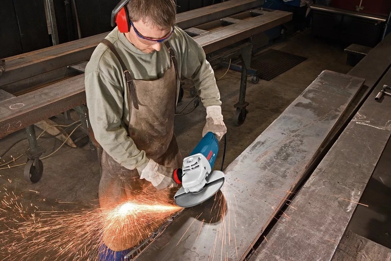 Шлифмашина угловая Bosch GWS 24-230 H купить,0