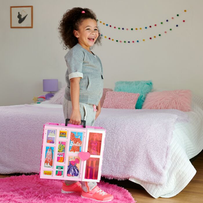 Игровой набор Кукла Barbie Идеальная гардеробная для Barbie HGX57 купить,NaN