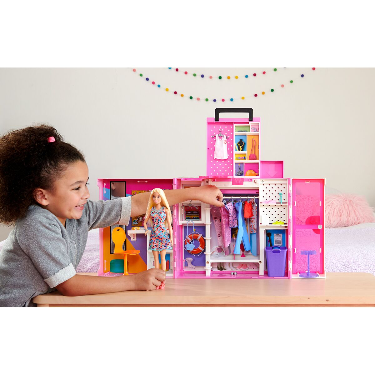Игровой набор Кукла Barbie Идеальная гардеробная для Barbie HGX57 купить,NaN