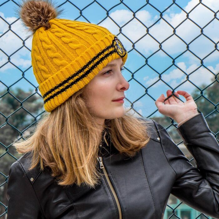 Шапка Гарри Поттер Pom-Pom Beanie Хаффлпаффа купить,NaN