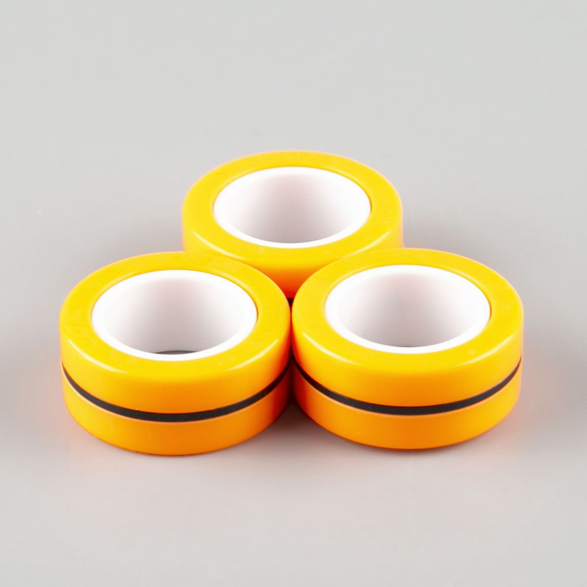 Игрушка-антистресс Magnetic Ring оранжевая купить,NaN