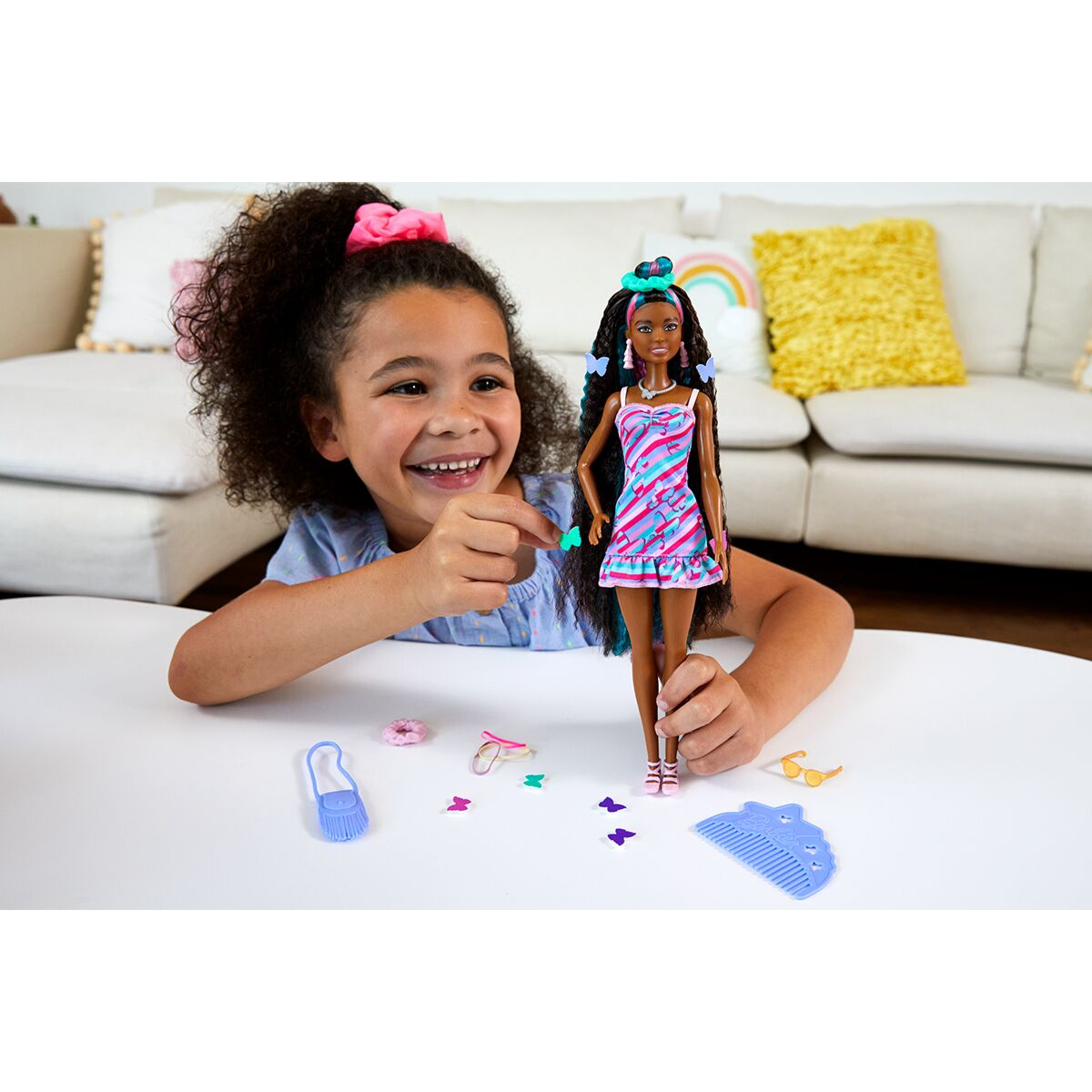 Кукла Barbie с Набором Аксессуаров для Волос HCM91 купить,NaN