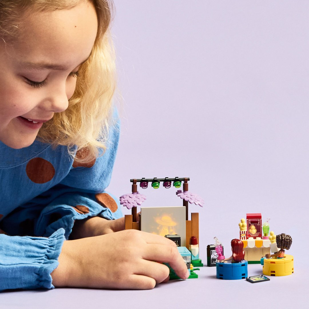 Конструктор LEGO Дружеский вечер кино Friends, деталей 154 шт купить,NaN