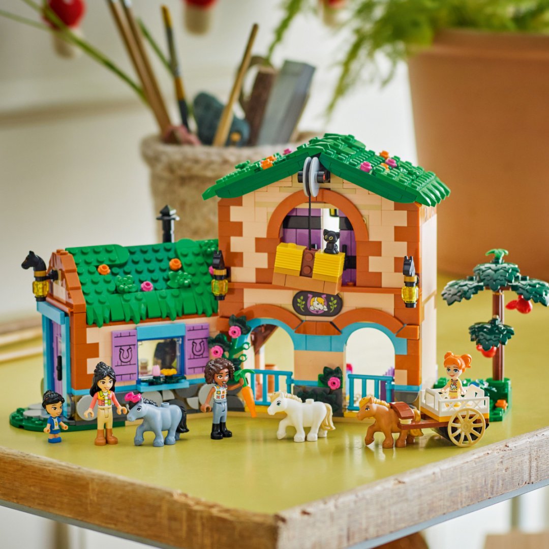 Конструктор LEGO Ранчо и конюшня пони Friends, деталей 727 шт - ForteMarket Конструктор LEGO Ранчо и конюшня пони Friends, деталей 727 шт купить,0