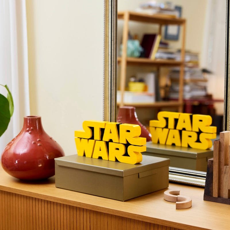 Конструктор LEGO Логотип «Звездных войн» из кирпичиков, деталей 700 шт - ForteMarket Конструктор LEGO Логотип «Звездных войн» из кирпичиков, деталей 700 шт купить,0