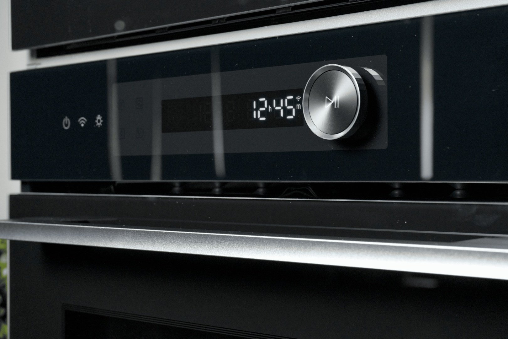 Духовой шкаф Midea MO82107 PBG-I черный