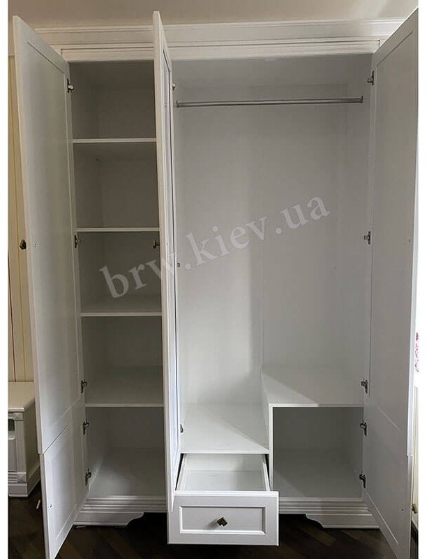 Распашной шкаф Dominika КЛЕО 3d1s/гербор, 150x225х62 см, белый купить,NaN