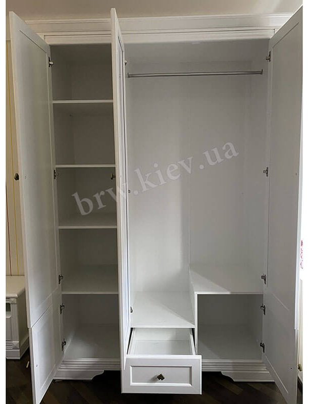 Распашной шкаф Dominika КЛЕО 3d1s/гербор, 150x225х62 см, белый купить,NaN