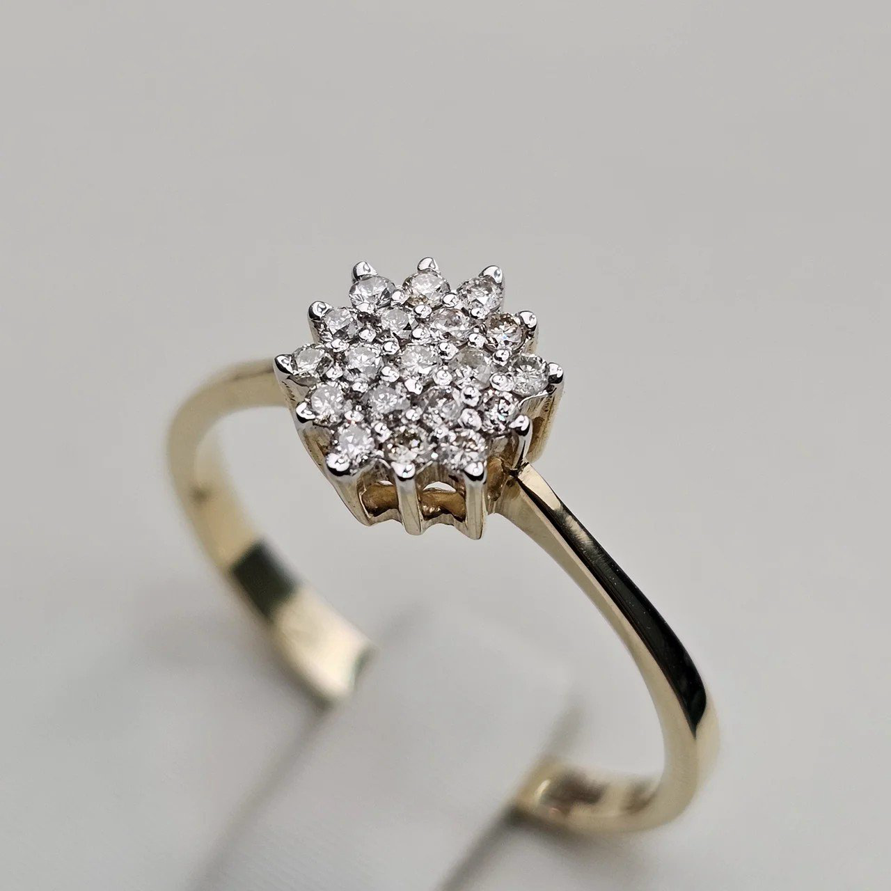 Кольцо Deimantas  111157226 18,5р 2,35гр 0,23ct. купить,NaN