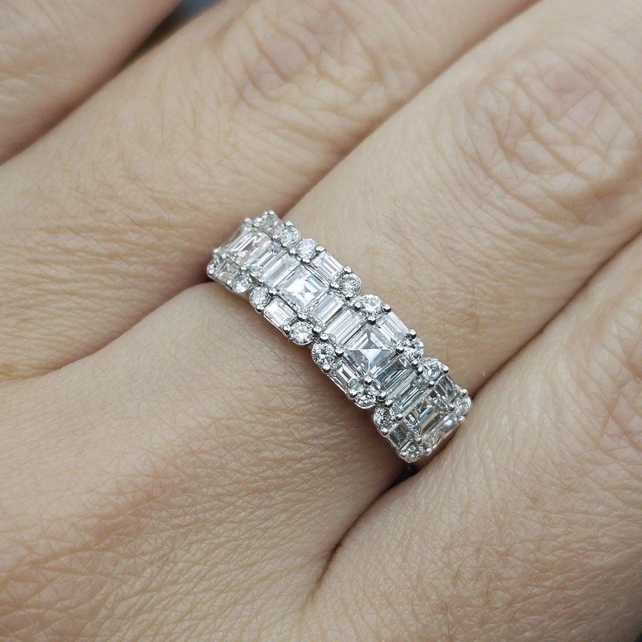 Кольцо Deimantas  111244933 18,5р 4,68гр 1,44ct. купить,NaN