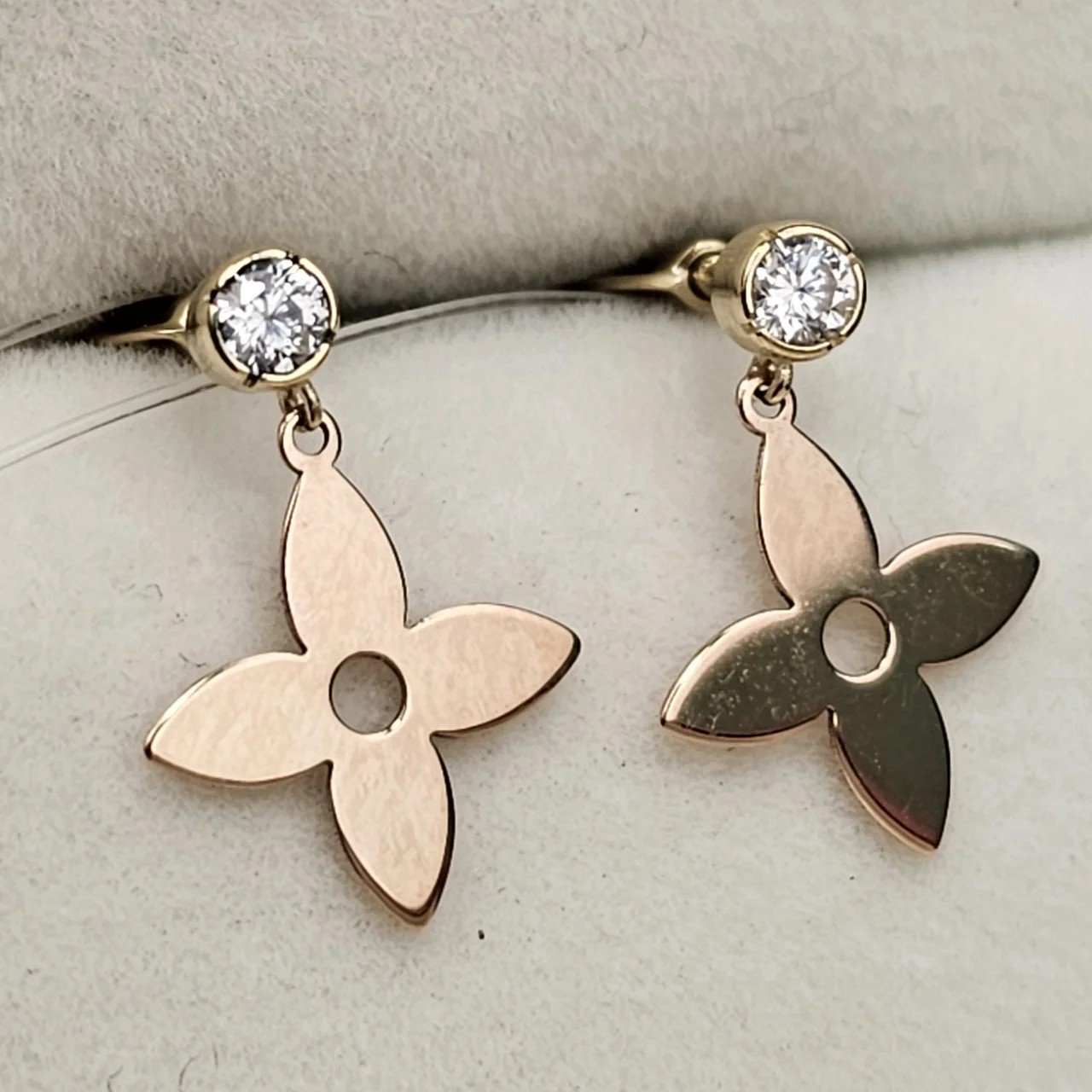 Серьги Deimantas 110430811 0,89гр. купить,NaN