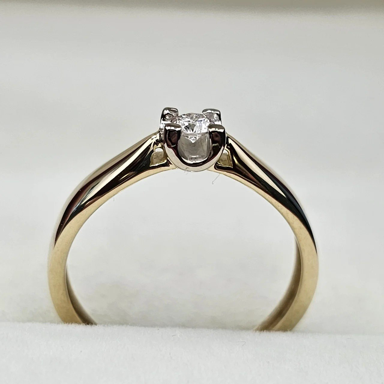 Кольцо Deimantas 110380841 16,5р 1,62гр 0,1ct. купить,NaN