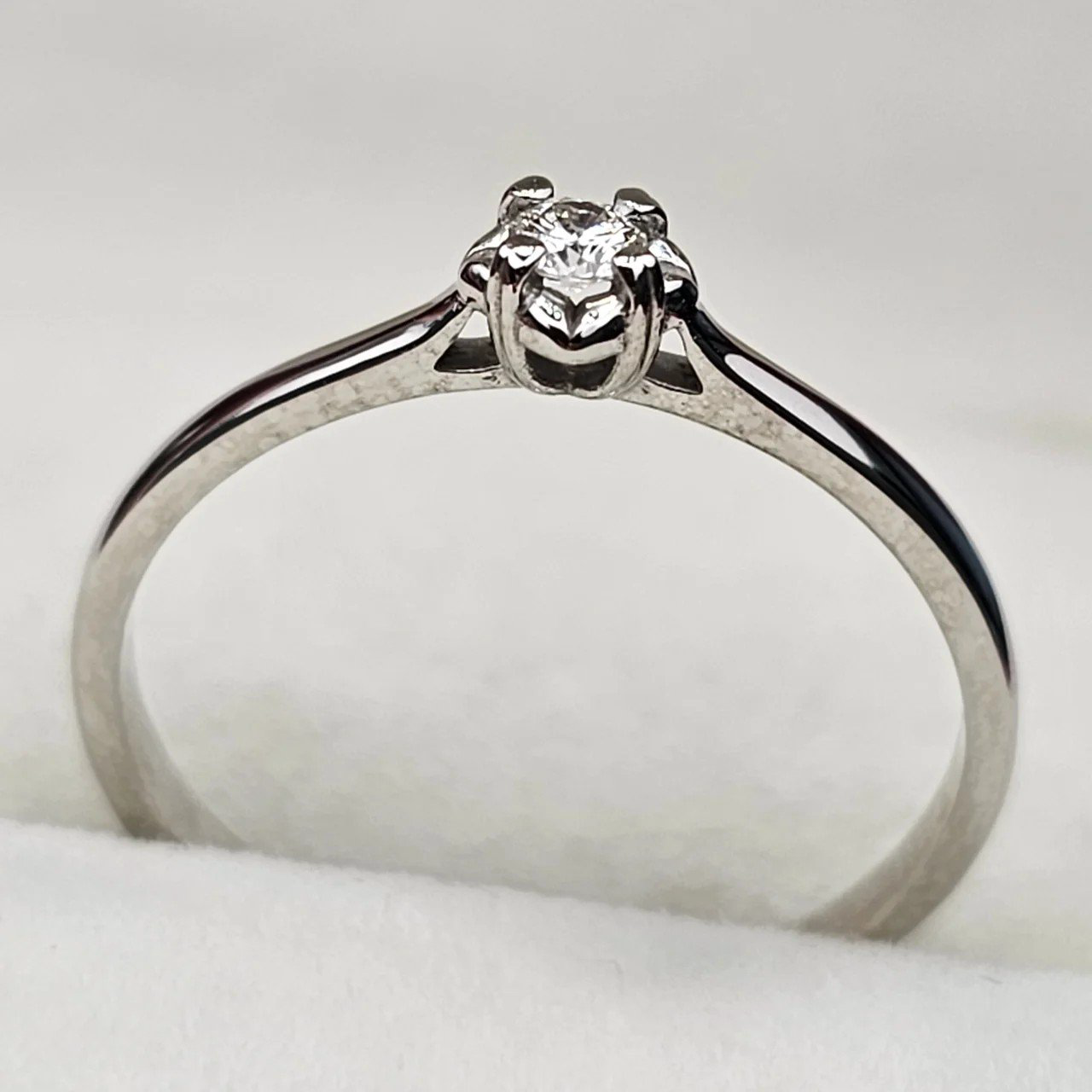Кольцо Deimantas 110380824 17,5р 1,49гр 0,08ct. купить,NaN