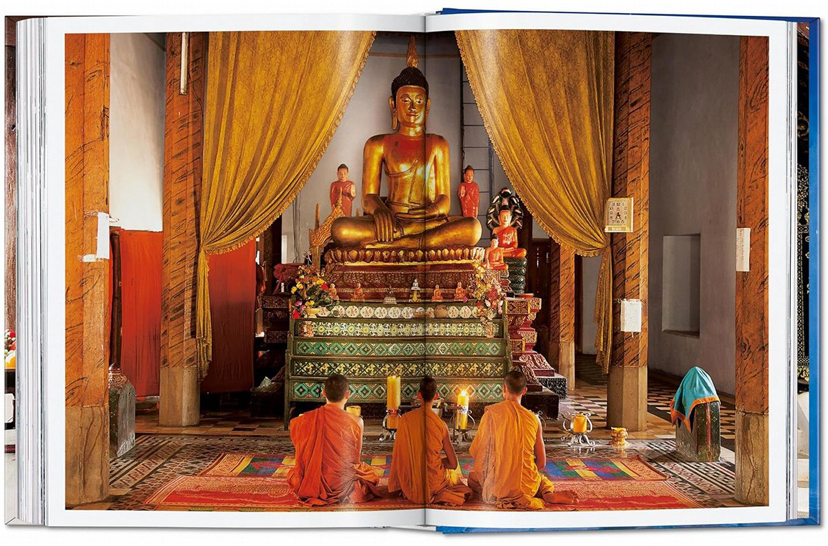 Книга Без автора: Living in Asia.&nbsp;40th Ed. купить,NaN